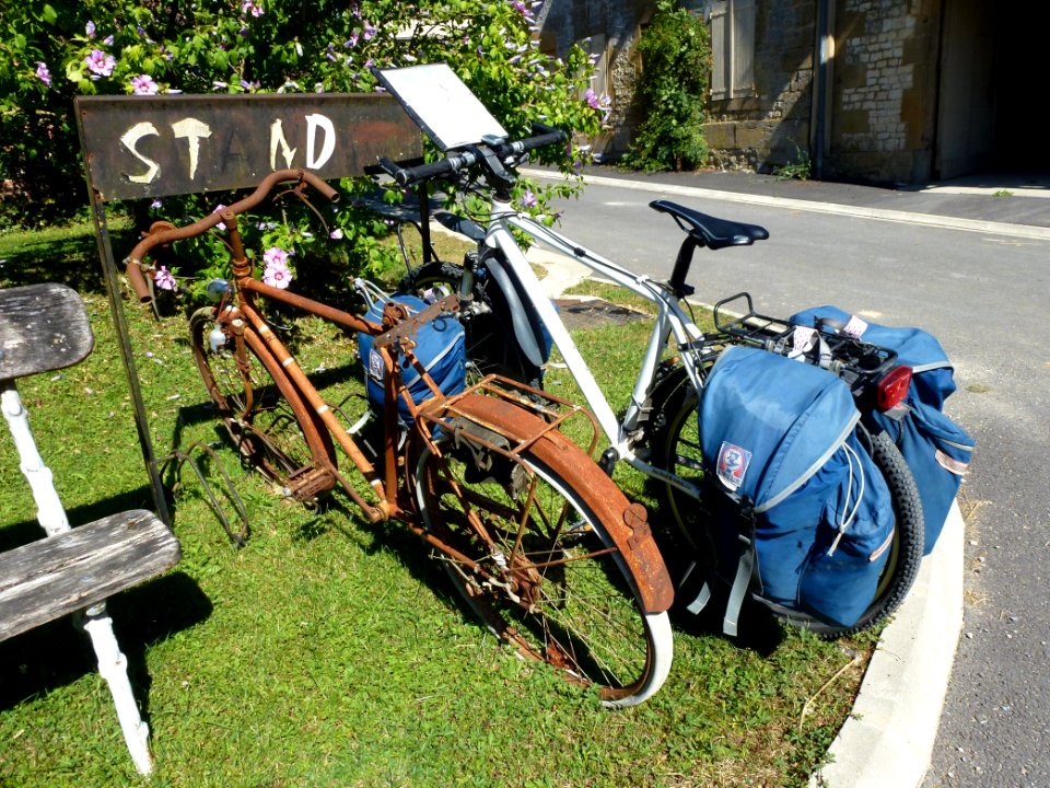 Saint-Loup-Terrier (Ardennes) old bicyclerack still in use