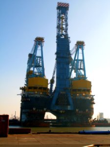 Saipem 7000 rear view 25February2006