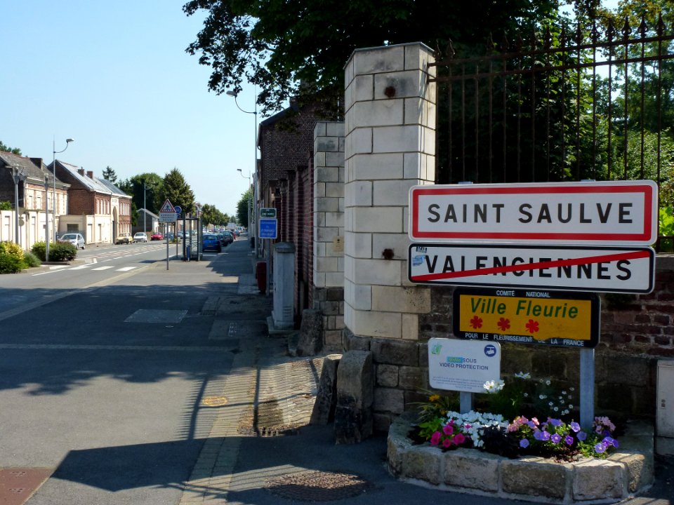 Saint-Saulve (Nord, Fr) city limit sign Saint-Saulve