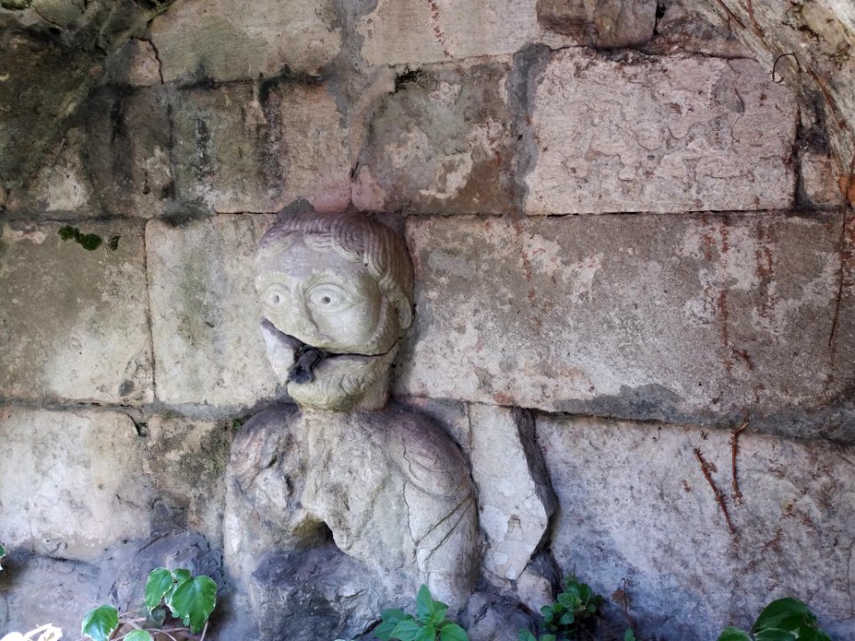 Saint-Rambert-L'Île-Barbe - Tombeau du vétéran Paulinus Antoninus - Détail