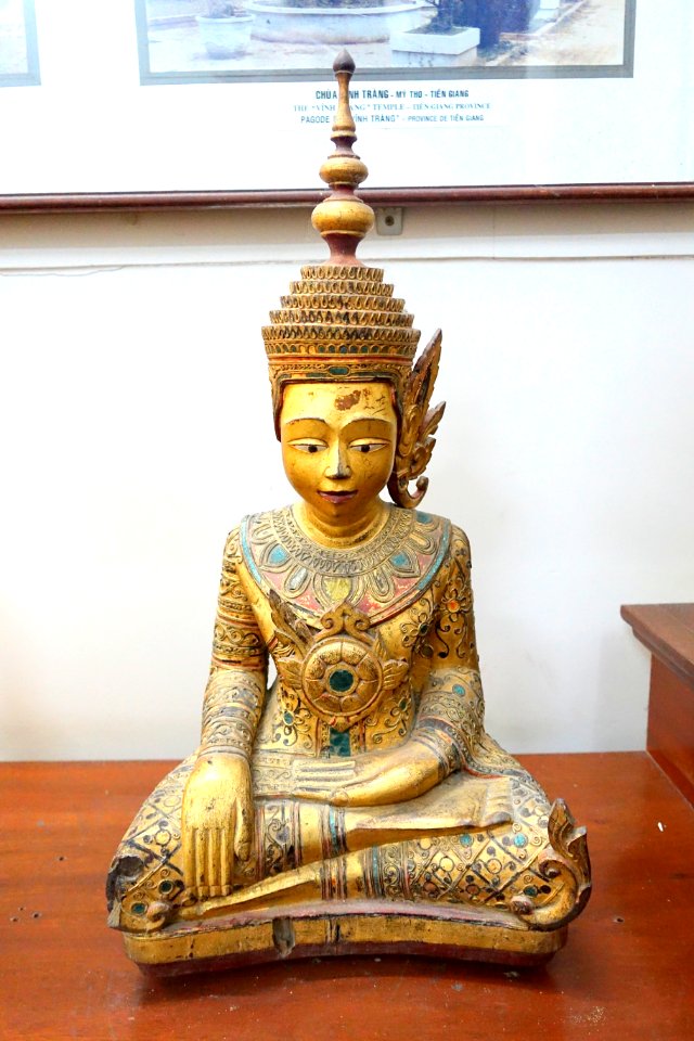 Sakyamuni, Cambodia,18th- 19th century AD, wood and engraved glass - Museum of Vietnamese History - Ho Chi Minh City - DSC06034