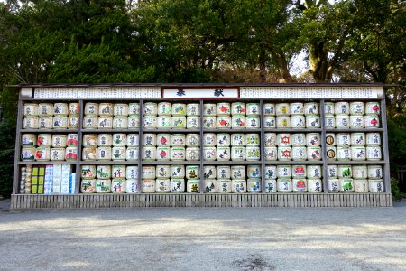 Sake offerings - Tsurugaoka Hachiman-gū - Kamakura, Kanagawa, Japan - DSC08331