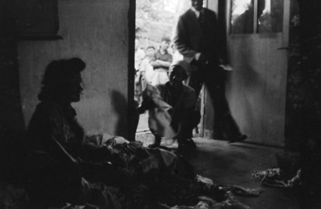 Salatiga Textielverstrekking door het Nederlandse Rode Kruis te Bringin, Bestanddeelnr 372-3-3