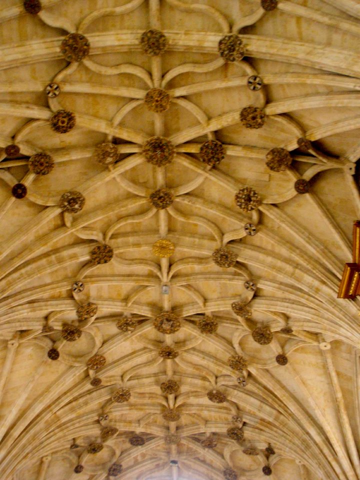 Salamanca - Convento de San Esteban, interior de la iglesia 47