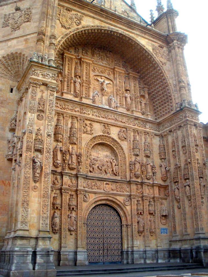 Salamanca - Convento de San Esteban, fachada occidental 14