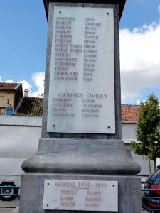 Saint-Laurent-sur-Othain (Meuse) monument aux morts (03)