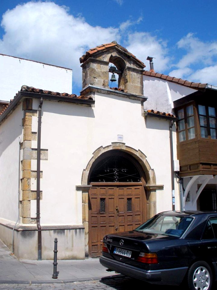 Salas - Capilla de San Roque