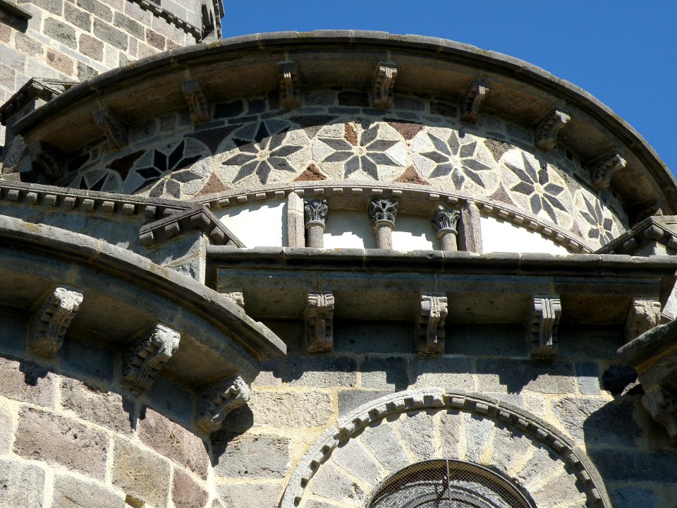 Saint-Nectaire Église36