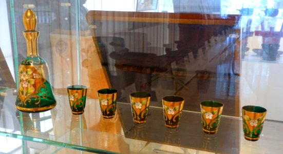 Sake set - Food and Agriculture Museum - Setagaya, Tokyo, Japan - DSC09769