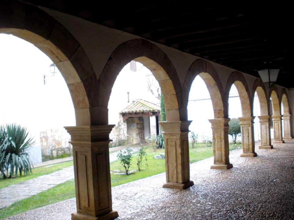 Salamanca - Atrio del Convento de las Dueñas 1