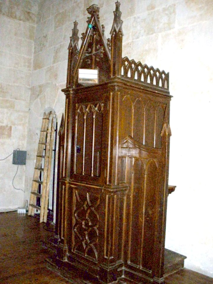 Salamanca - Convento de San Esteban, interior de la iglesia 15