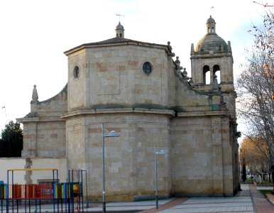 Salamanca - Iglesia de la Santisima Trinidad del Arrabal 1