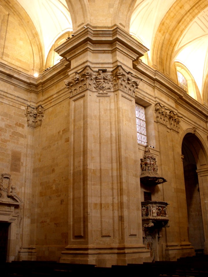 Salamanca - Iglesia de la Purísima (Convento de las Agustinas), interior 05