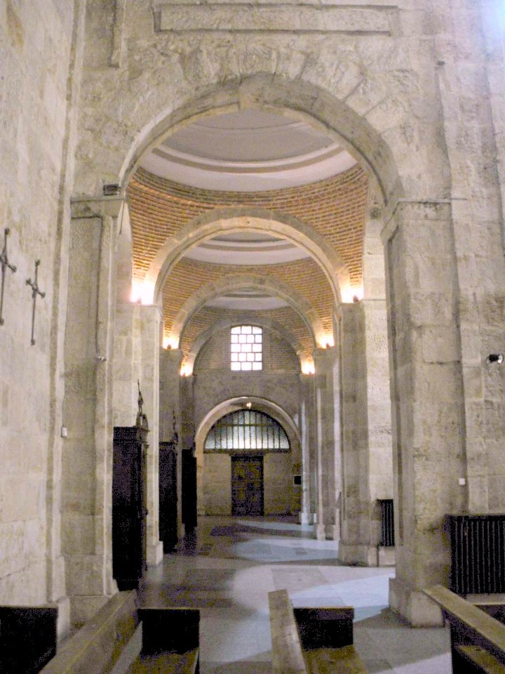 Salamanca - Iglesia de Nuestra Señora del Carmen, interior 06