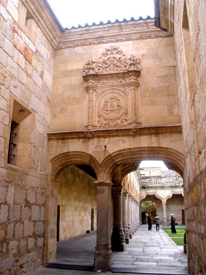 Salamanca - Escuelas Menores 02