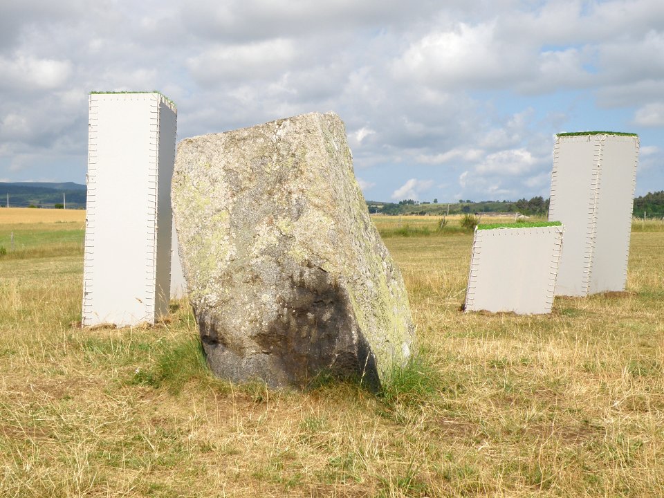 Saint-Nectaire Menhir
