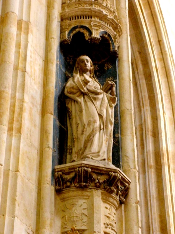 Salamanca - Convento de San Esteban, interior de la iglesia 26