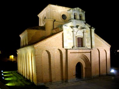 Salamanca - Iglesia de Santiago 2 photo