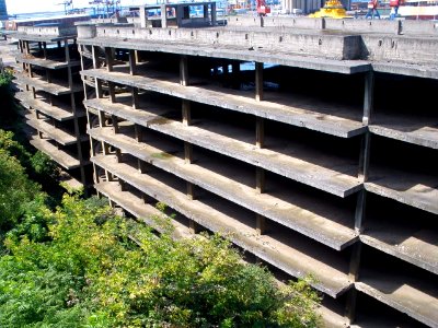Santurce - El siniestro e inacabado edificio Fábregas 1
