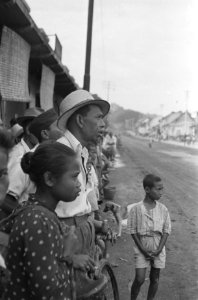 Salatiga. De voorlichting van de bevolking der bevrijde gebieden is op moderne w, Bestanddeelnr 392-3-1