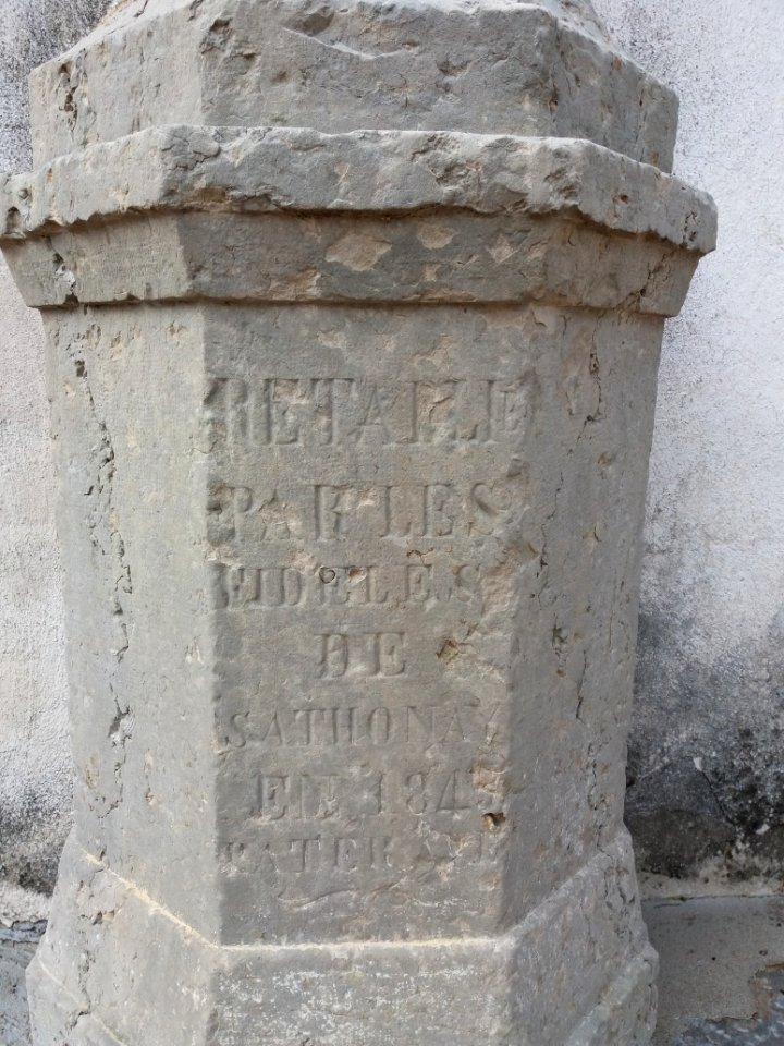 Sathonay-Village - Route de Saint-Trivier, croix (2)