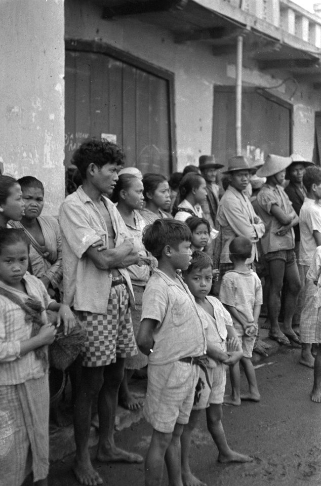 Salatiga. De voorlichting van de bevolking der bevrijde gebieden is op moderne w, Bestanddeelnr 392-3-5