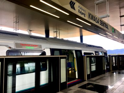 SBK Line Kota Damansara Platform 2