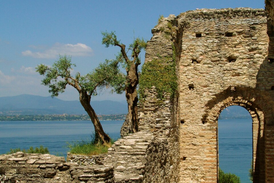 Places of interest antiquity archaeological site