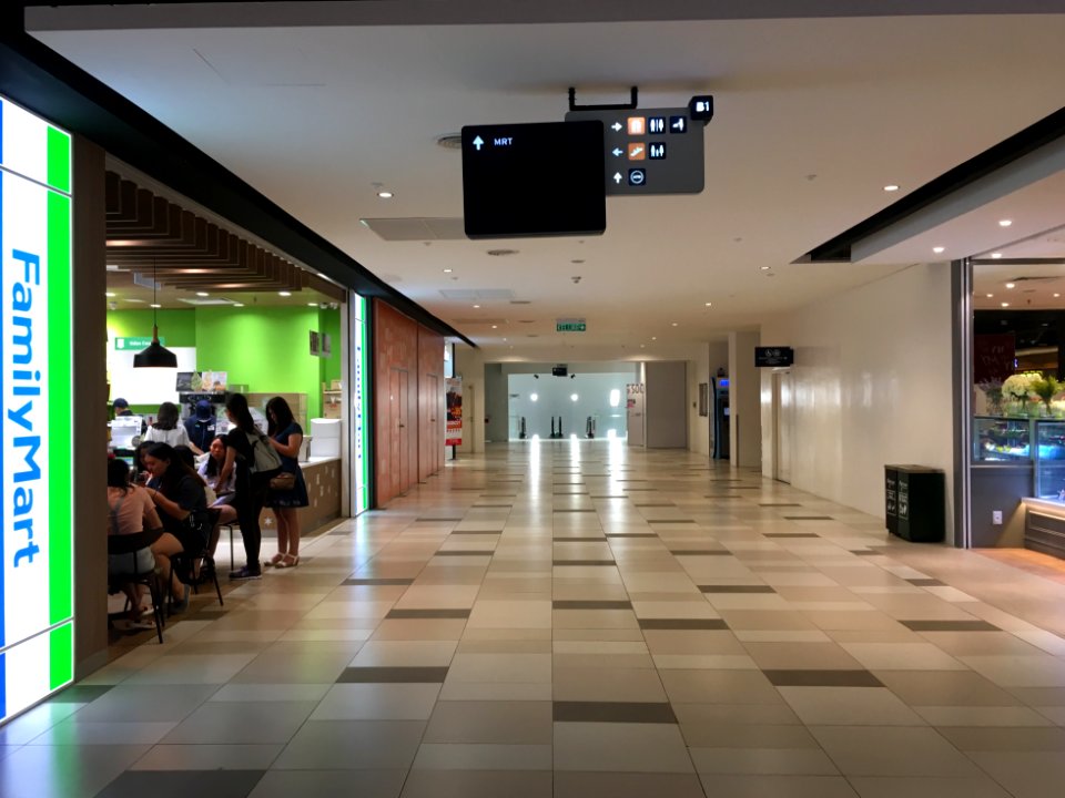 SBK Line Cochrane Station Linkway to MyTown 7