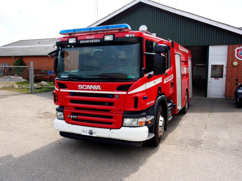 SCANIA P270 Fire engine of Fejle pic2