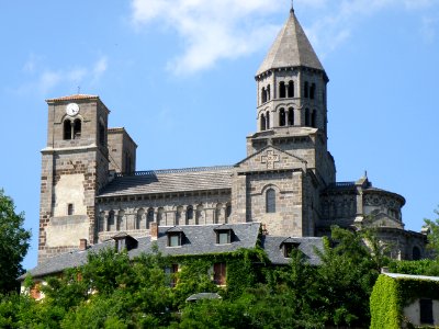 Saint-Nectaire Église12