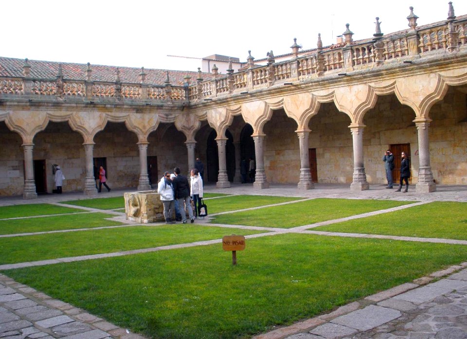 Salamanca - Escuelas Menores 04