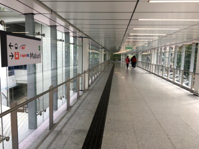 SBK Line Maluri Station Linkway 2