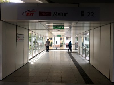 SBK Line Maluri Station Linkway 3