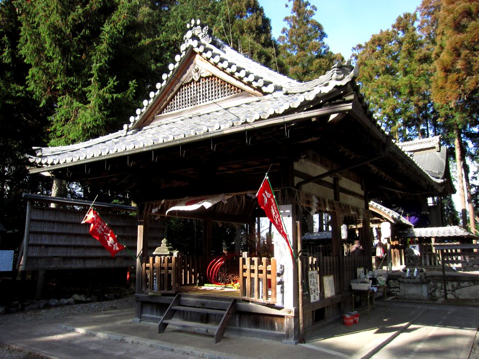 Shinomura-hachimangū haiden