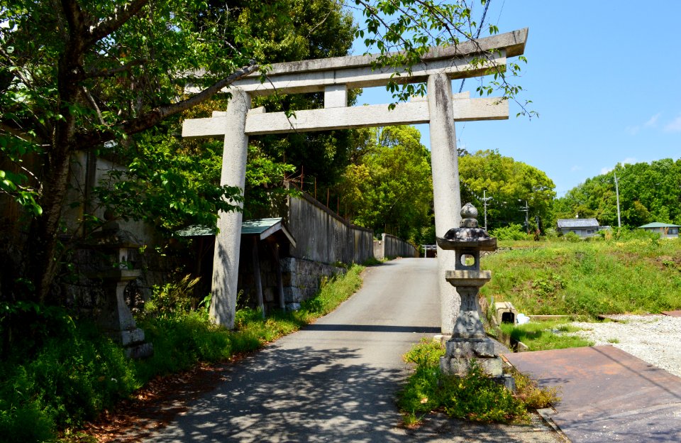 Shiki-no-miagatanimasu-jinja, torii