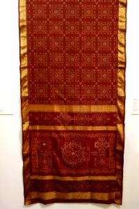 Sari, Orissa, India, view 1, 2000, silk, gold thread - Textile Museum of Canada - DSC00960
