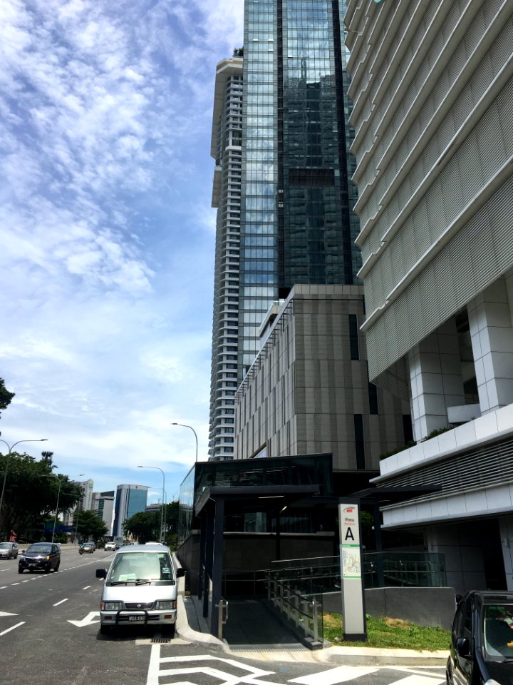 SBK Line Muzium Negara Entrance A 2