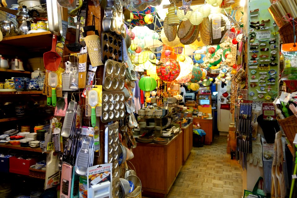 Shop interior - Chinatown, San Francisco, CA - DSC02365