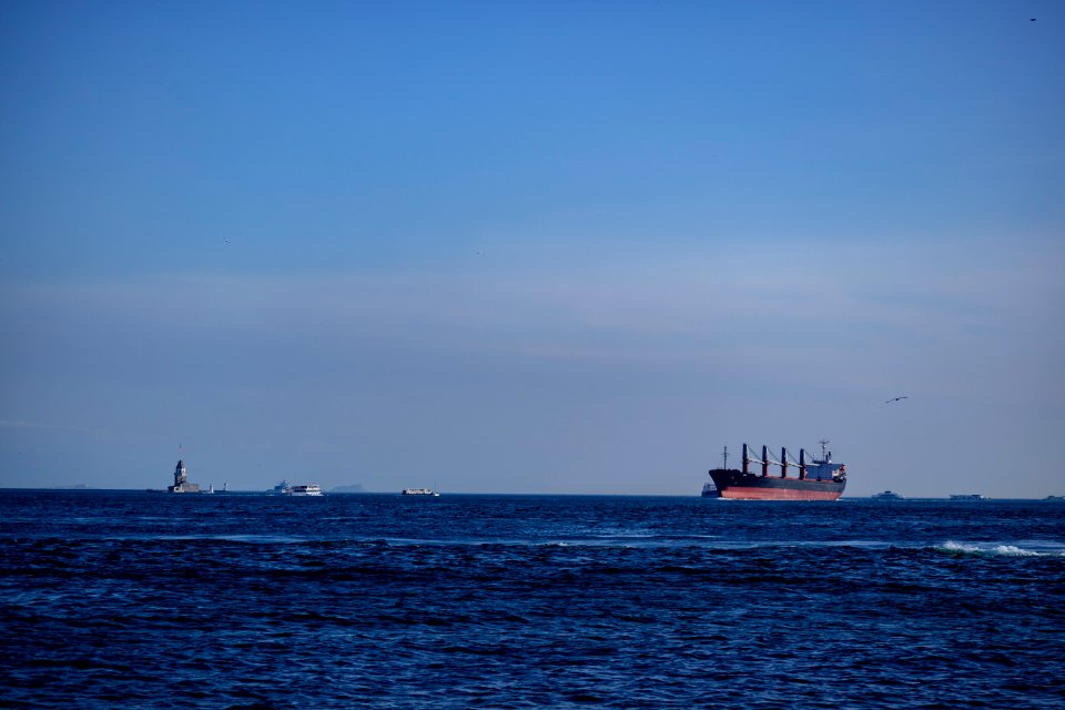 Ships in Istanbul 15