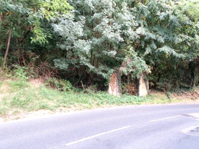 Sathonay-Village - Montée du Village, portail perdu (1)
