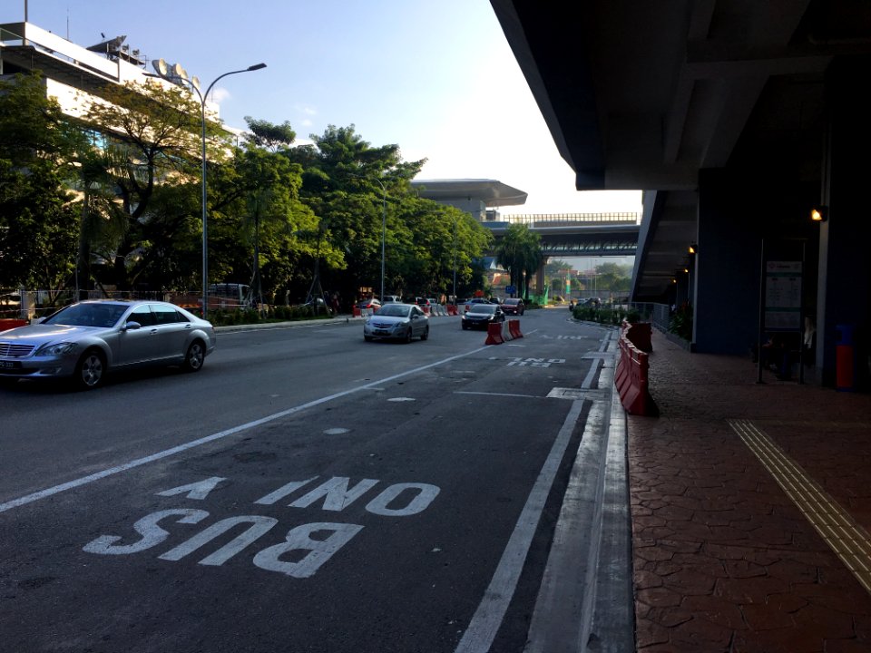 SBK Line Bandar Utama Feeder Bus Stop 1