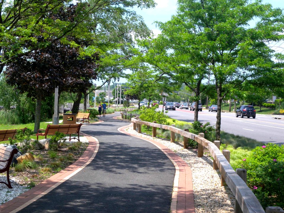 Shore Rd park walkway jeh