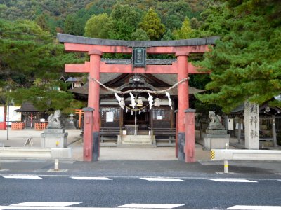 Shirahige-Jinja nov2016 06