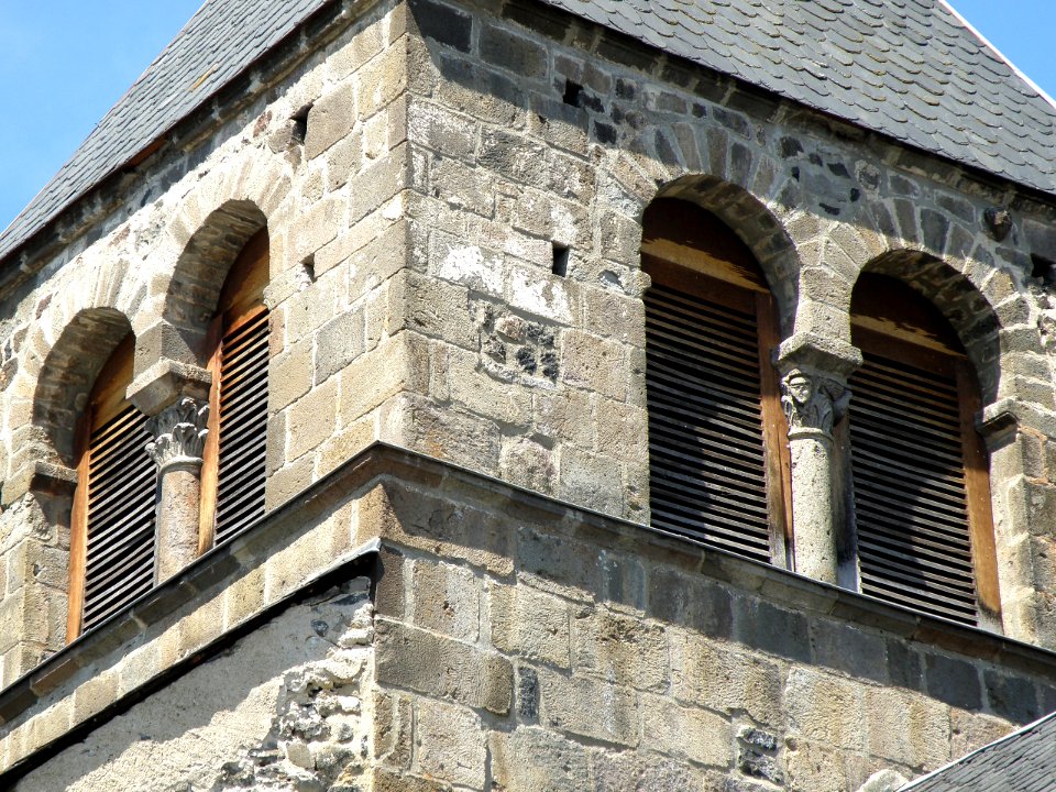Saurier Eglise Sainte-Radegonde4