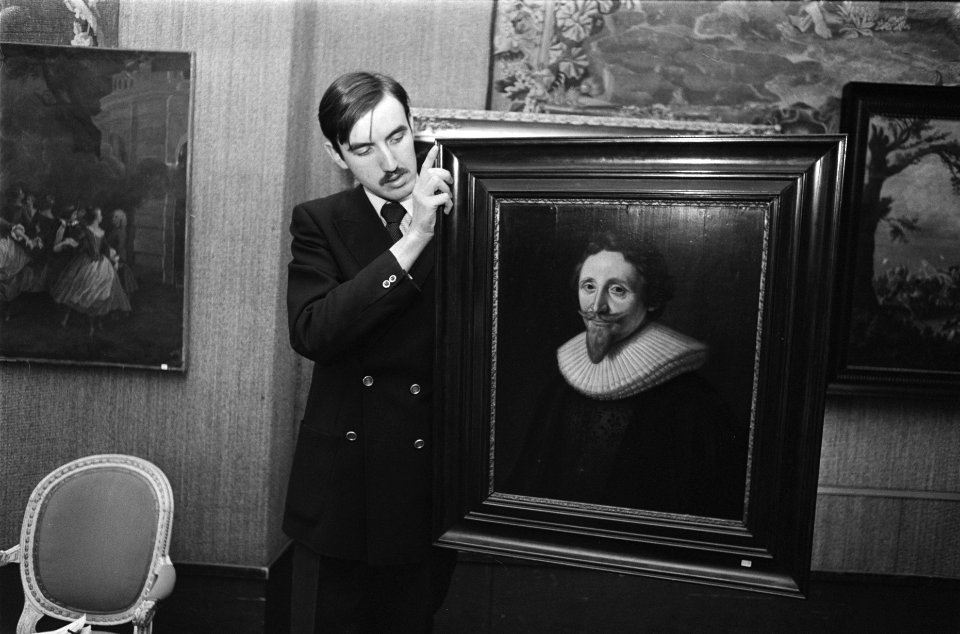 Tentoonstelling bij Sotheby, Mak van Waay , portret Hugo de Groot, Bestanddeelnr 929-6813
