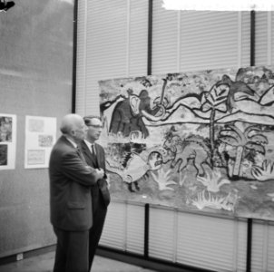 Tentoonstelling Beestenwerk geopoend in Zoologisch Museum te Amsterdam door dr , Bestanddeelnr 915-3302