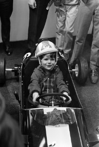 Tentoonstelling Autosport 1969 in RAI modeshow tussen de wagens, Bestanddeelnr 922-4165
