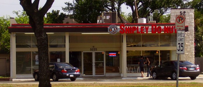 ShipleyDonutsBellaire (cropped)