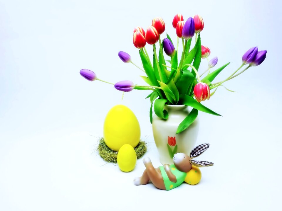 Egg decoration vacations